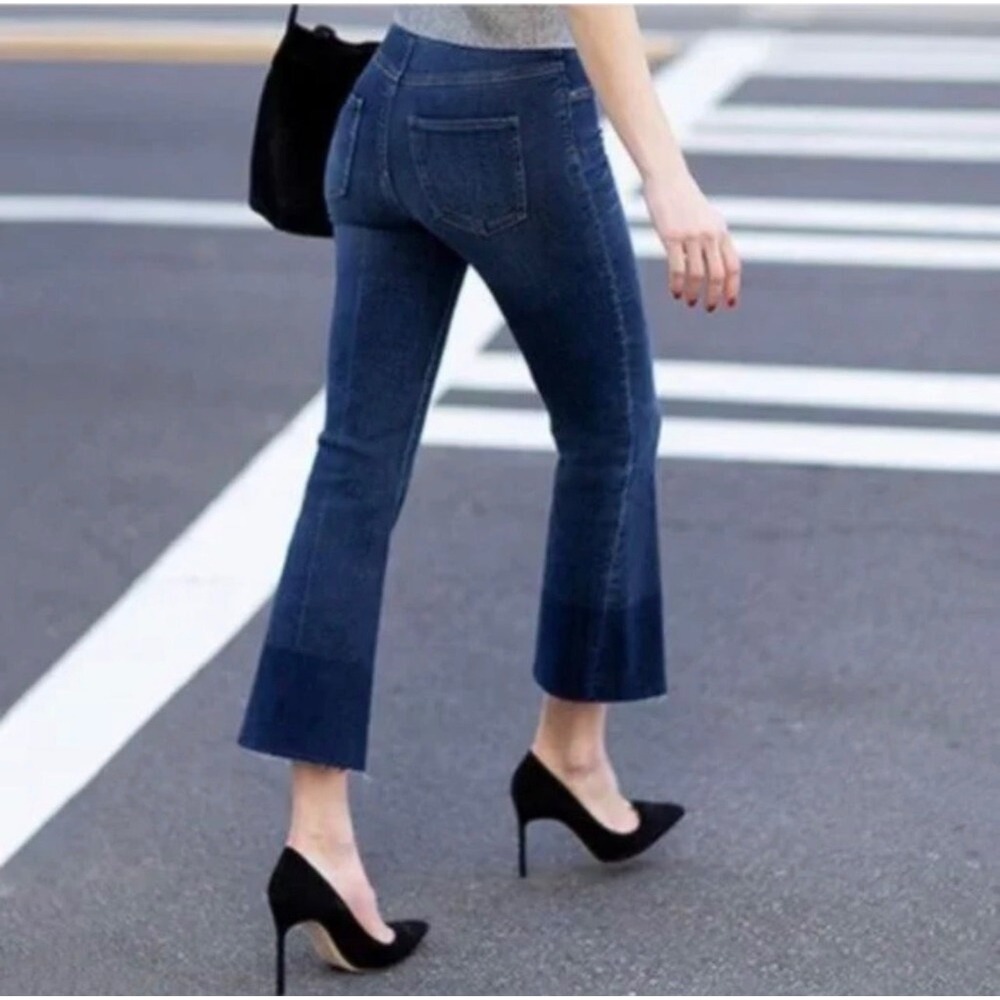 Spanx Cropped Flare Jeans Dark Wash Raw Released Hem Shaping Pull On Blue Large